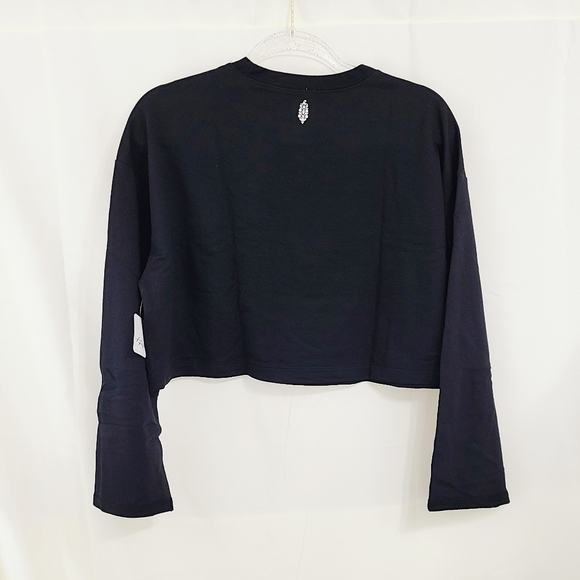 Free People Sunny Athleisure 2-pc. set Crop top and shorts black NEW - Picture 4 of 8